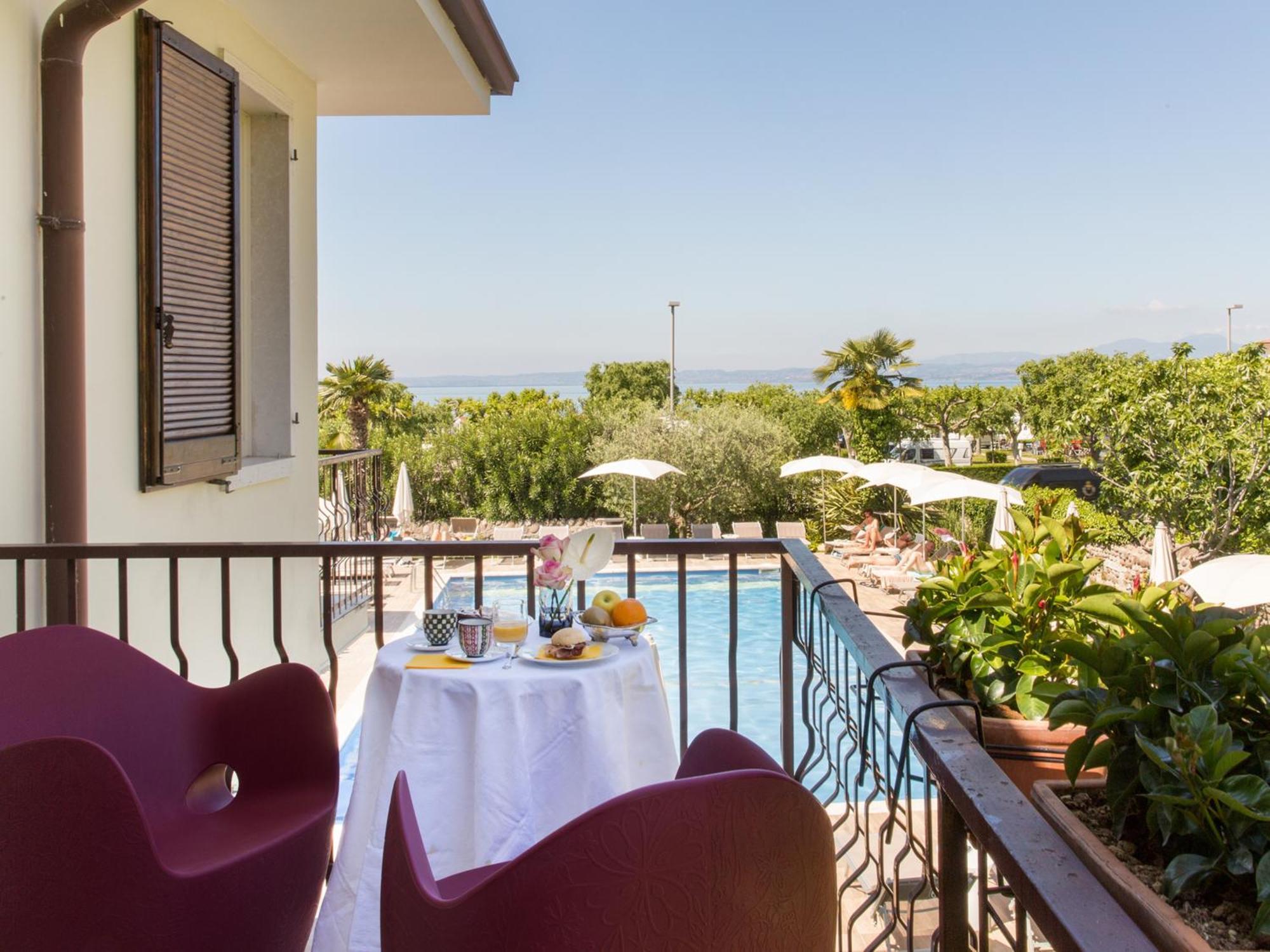 Terrace Suite Lake View