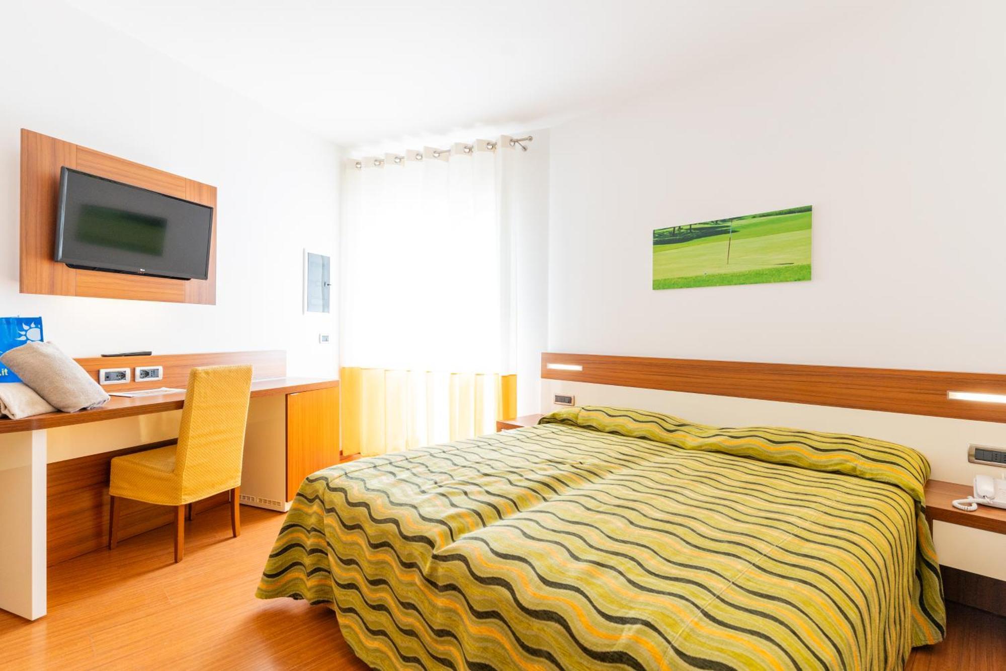 Doppelzimmer mit Zustellbett (3 Erwachsene)