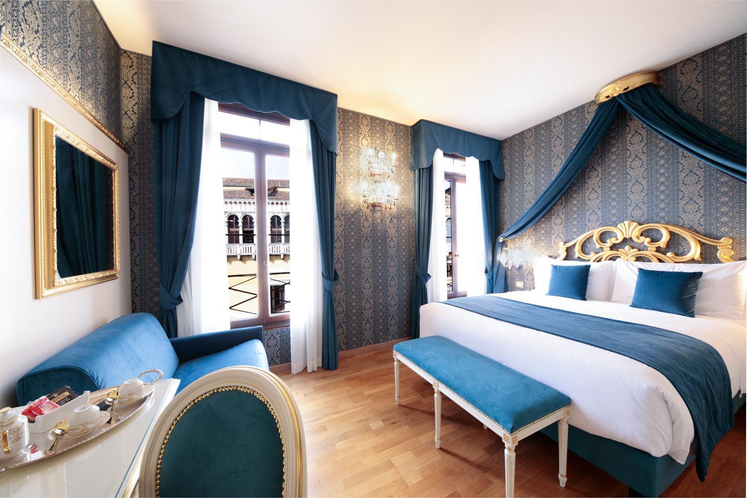 Deluxe Room,1560800773:JPEG