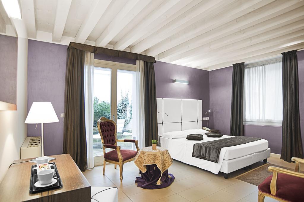 Superior Double Room Patio