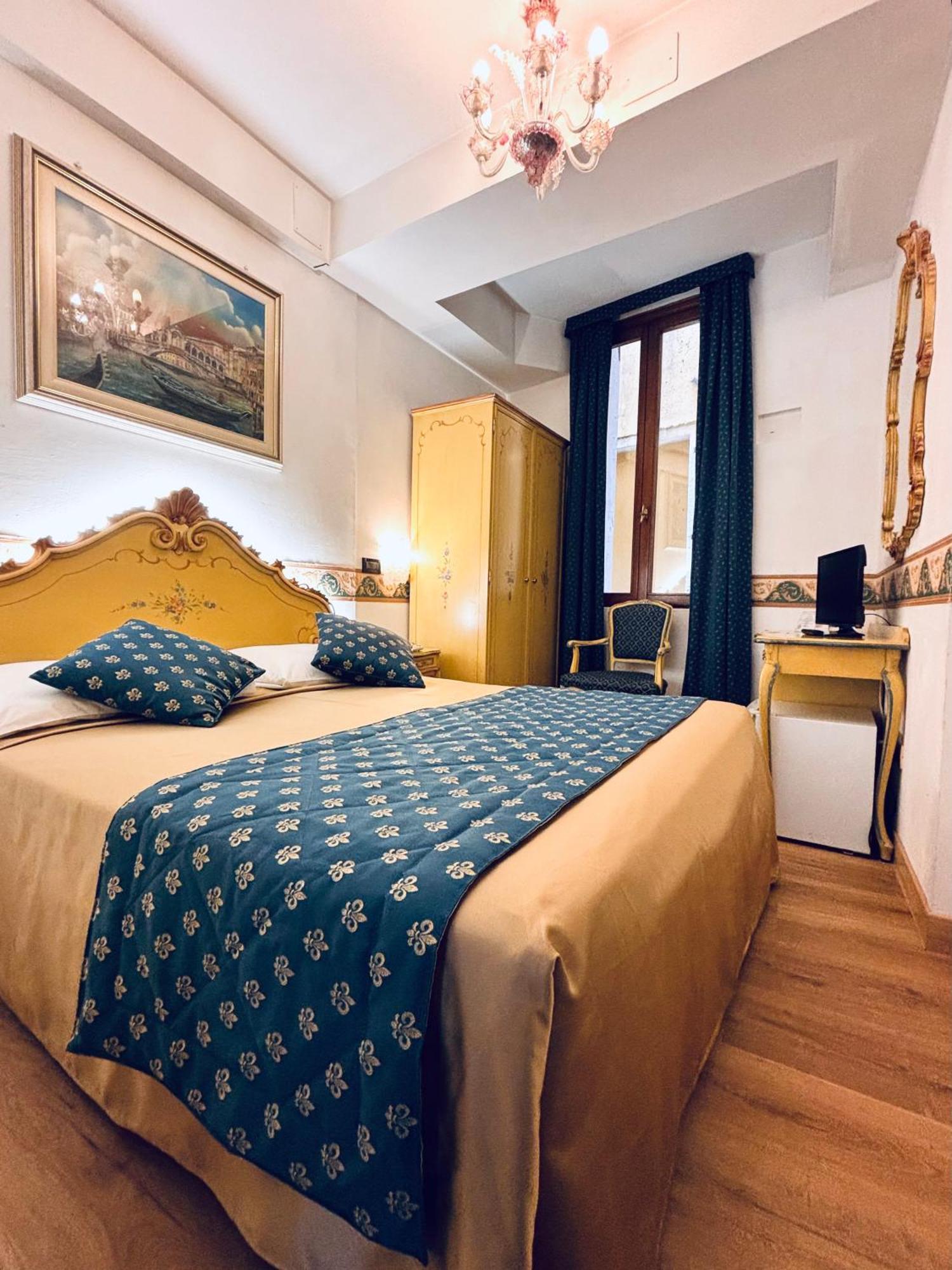 Classic Double or Twin Room