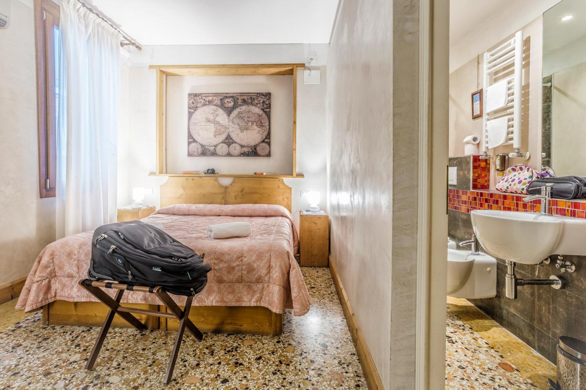 Double or Twin Room,1574774162:JPEG