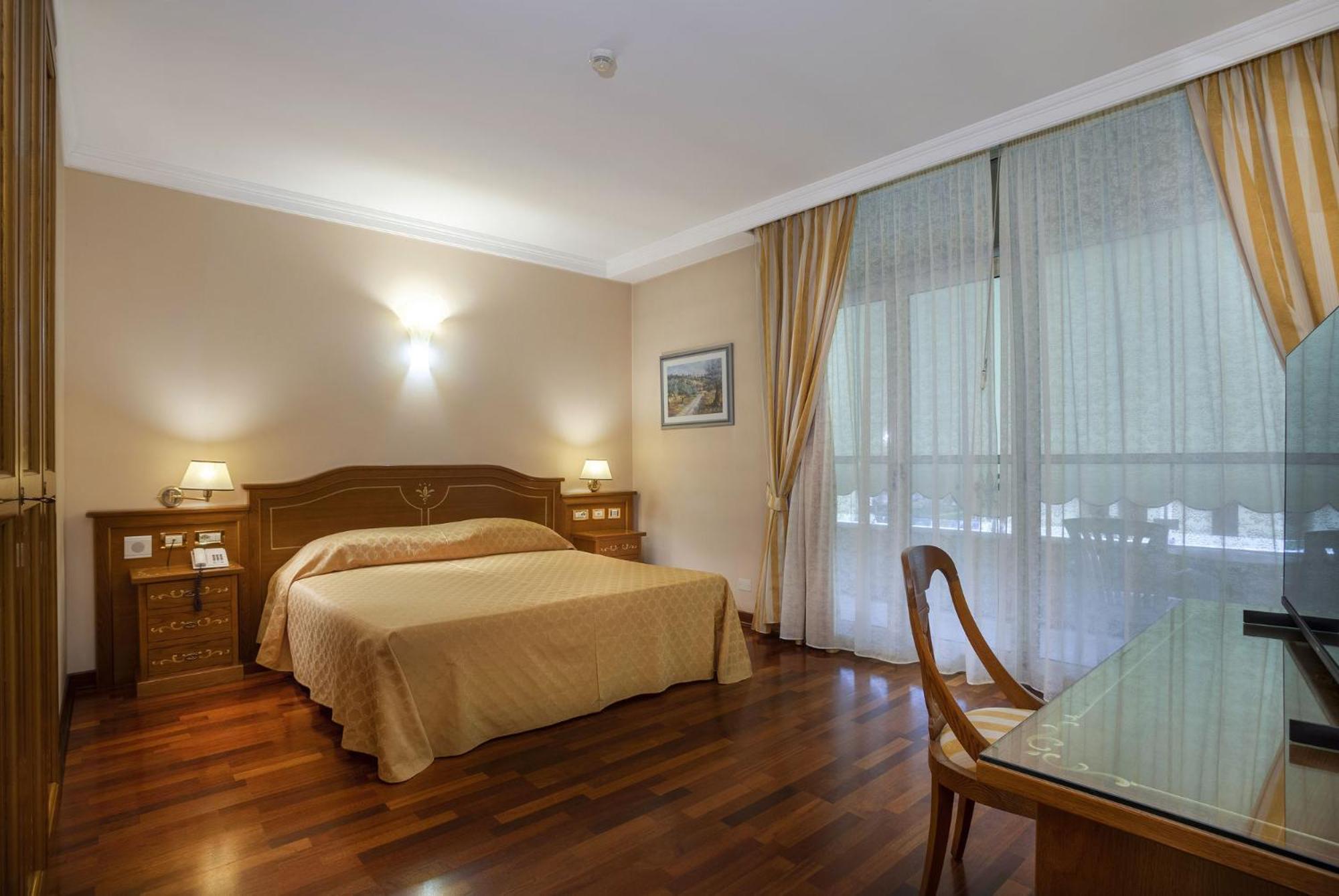 Superior Double or Twin Room,1580034434:JPEG