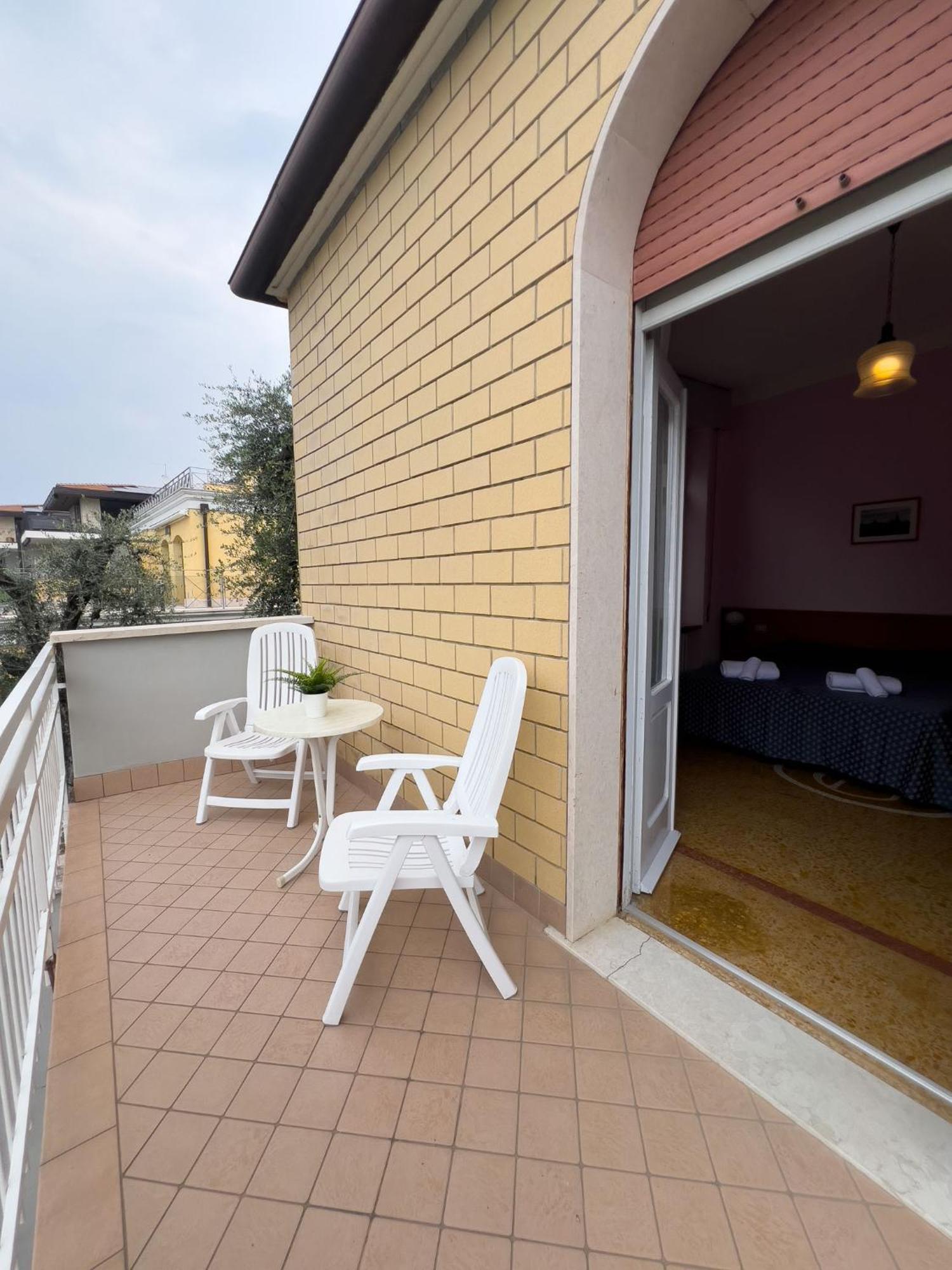 Double or Twin Room First Floor with Lake View