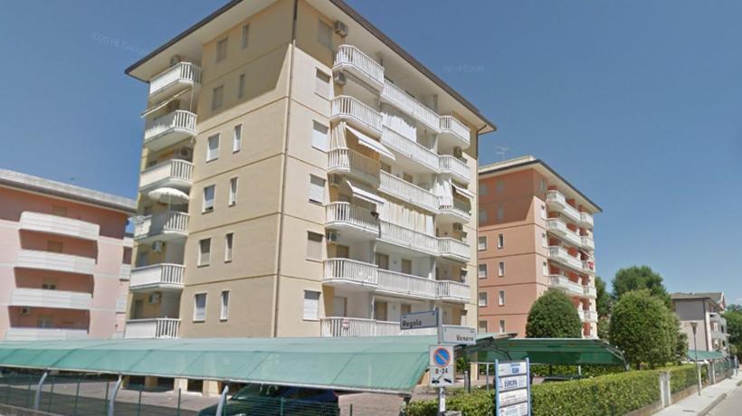 Two-Bedroom Apartment with Balcony and Sea View