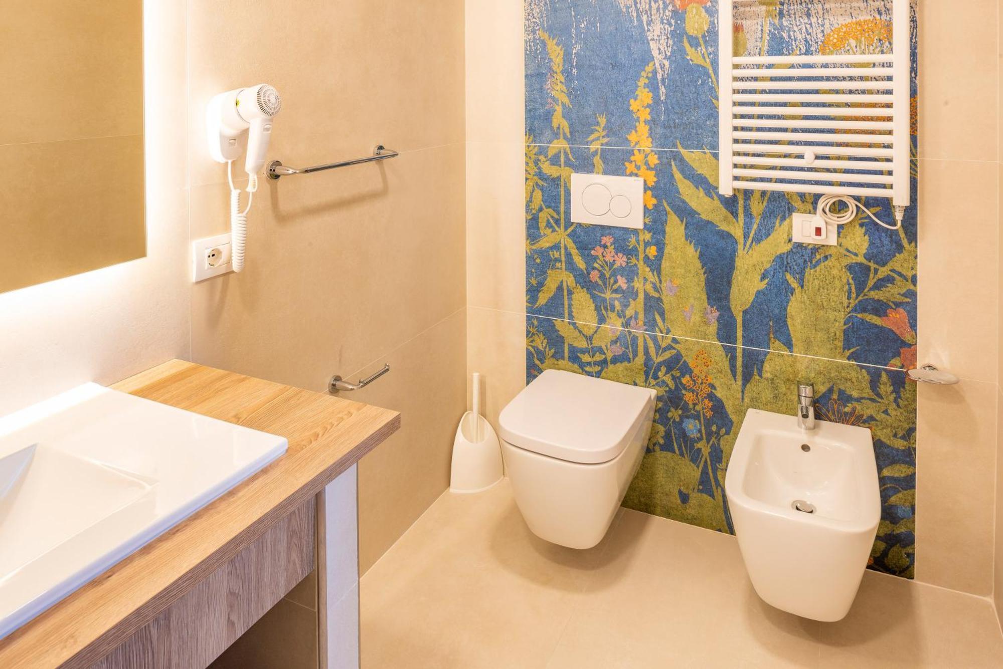 Two-Bedroom Deluxe Apartment,1602953745:JPEG