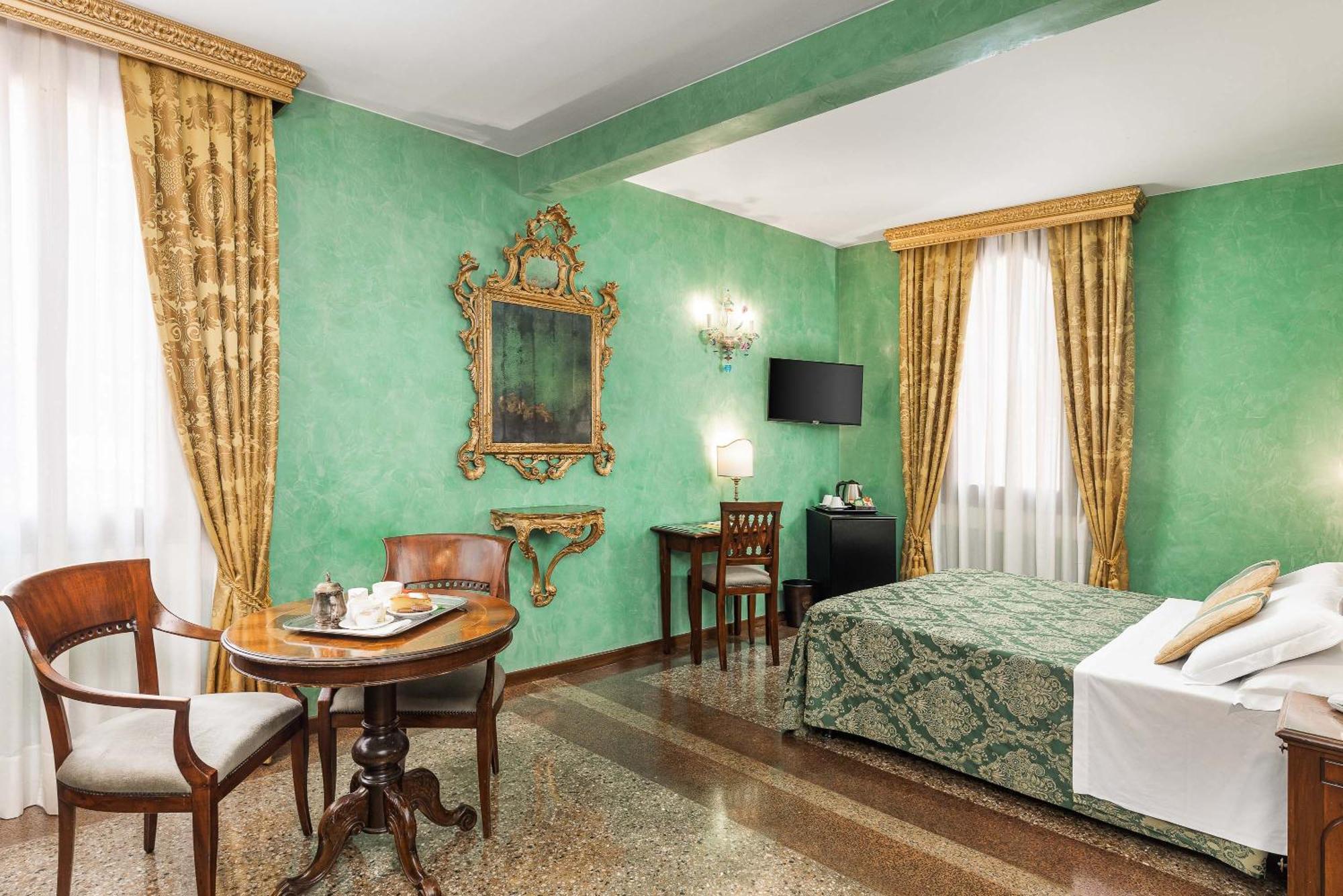 Luxury Double or Twin Room,1710222674:JPEG