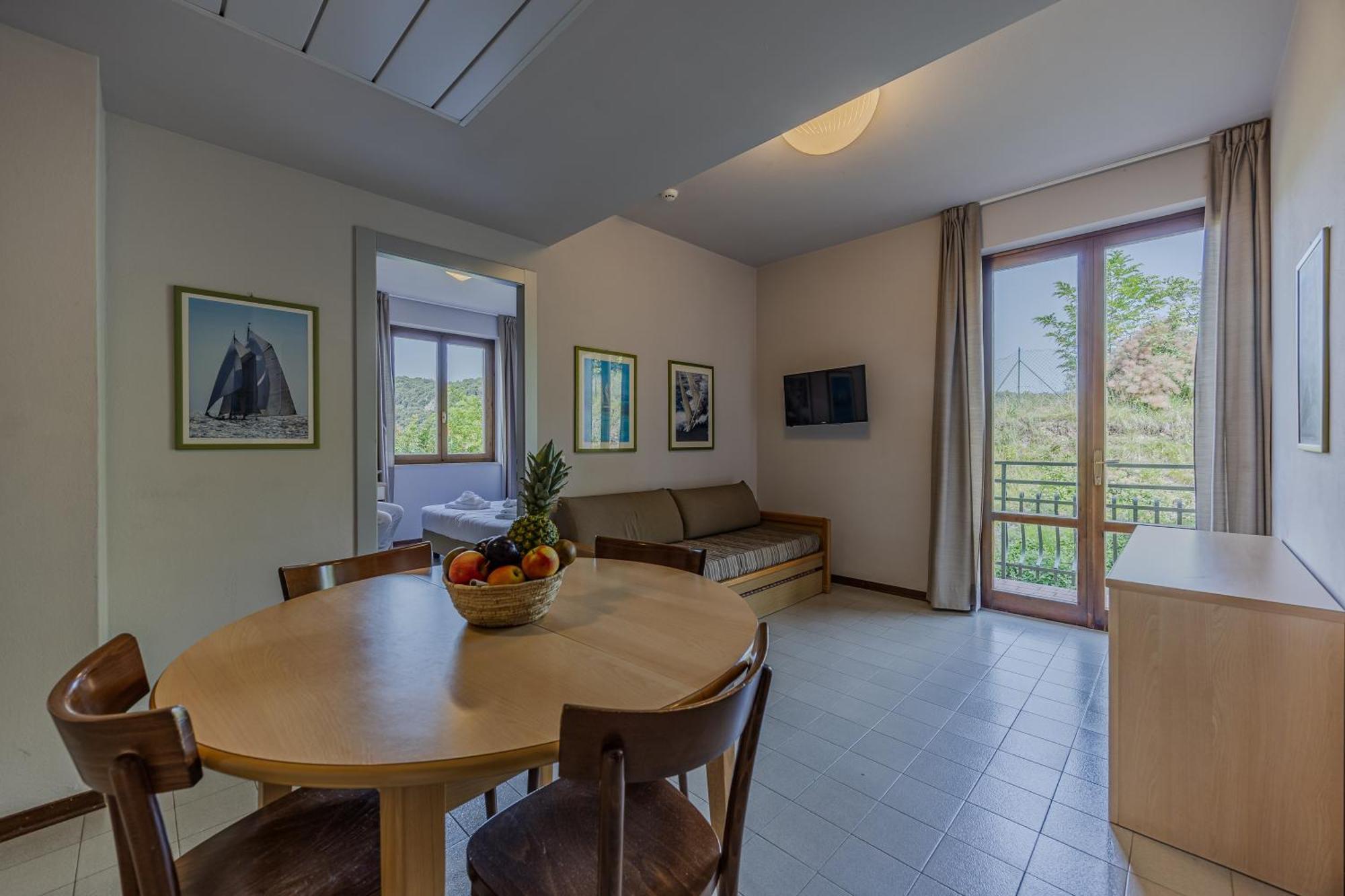 Standard Apartment mit 2 Schlafzimmern und Balkon