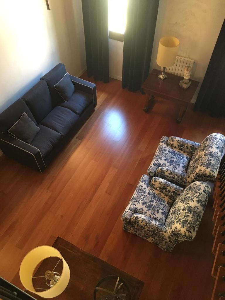 Suite,1611228920:JPEG