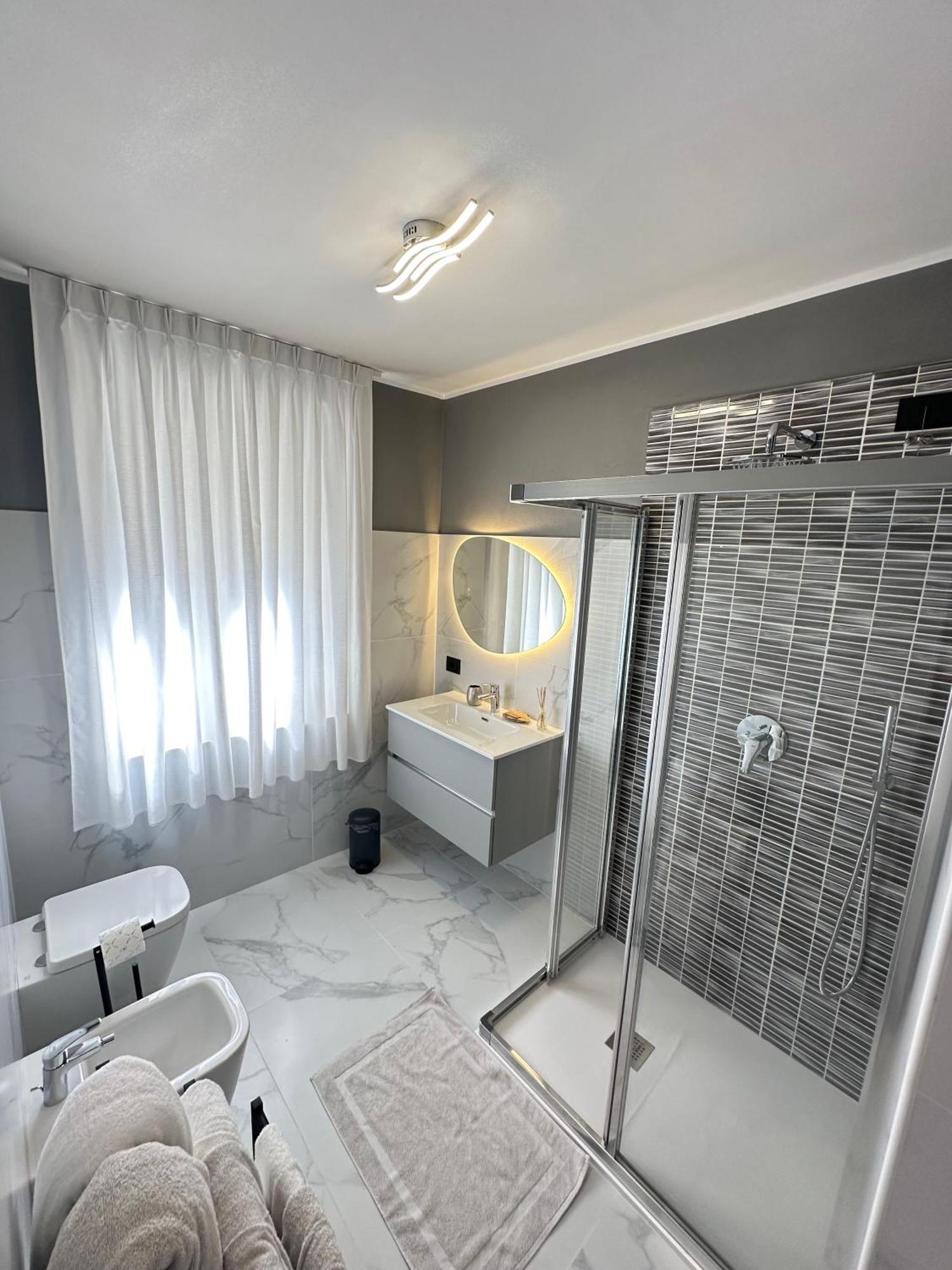 Camera Matrimoniale con Bagno Privato