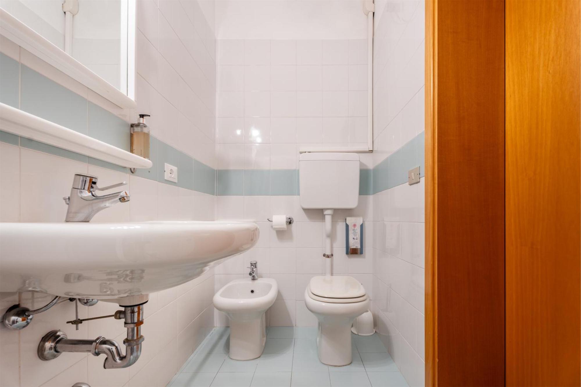 Single Room with Mountain View,1616422600:JPEG