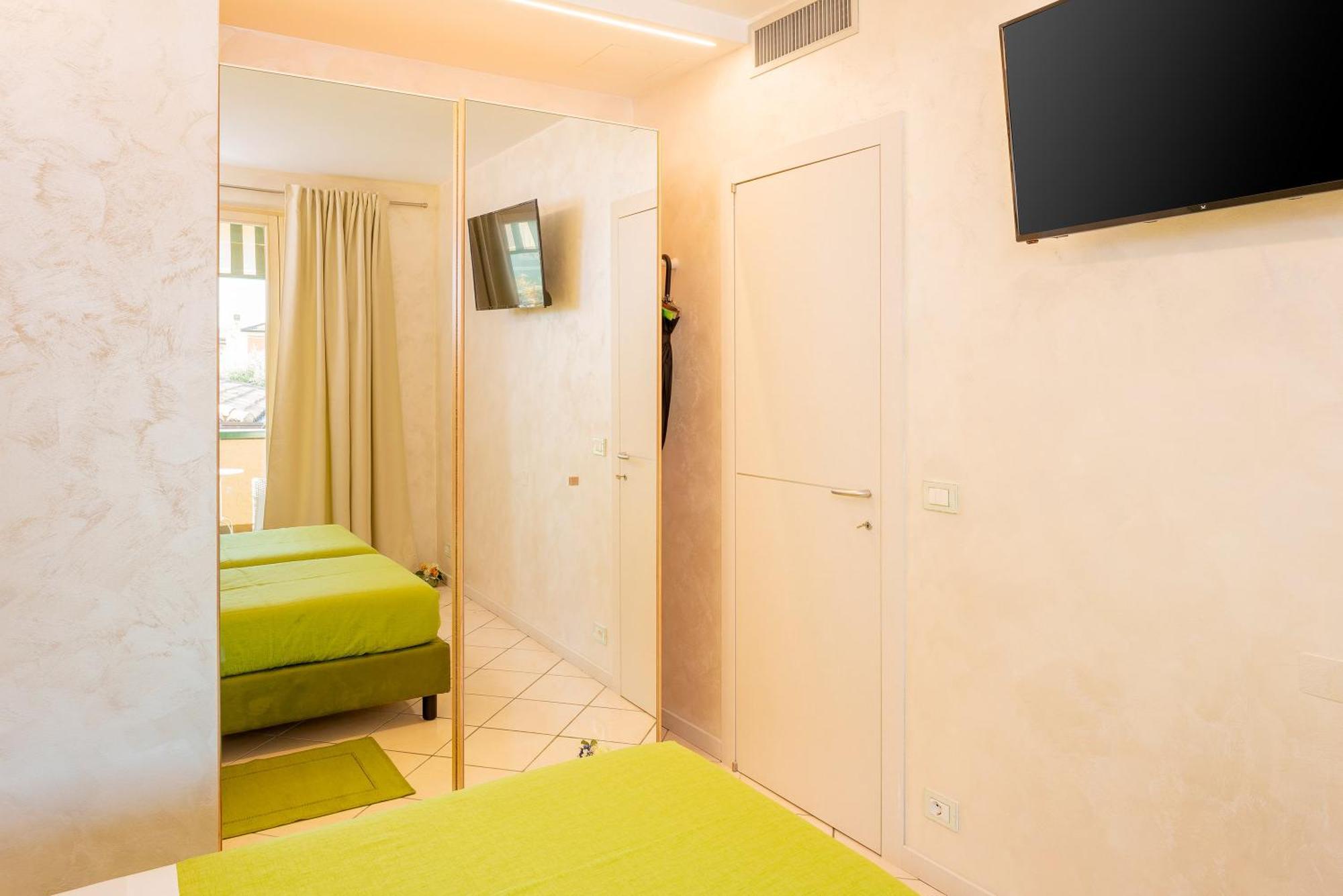 Superior One-Bedroom Apartment