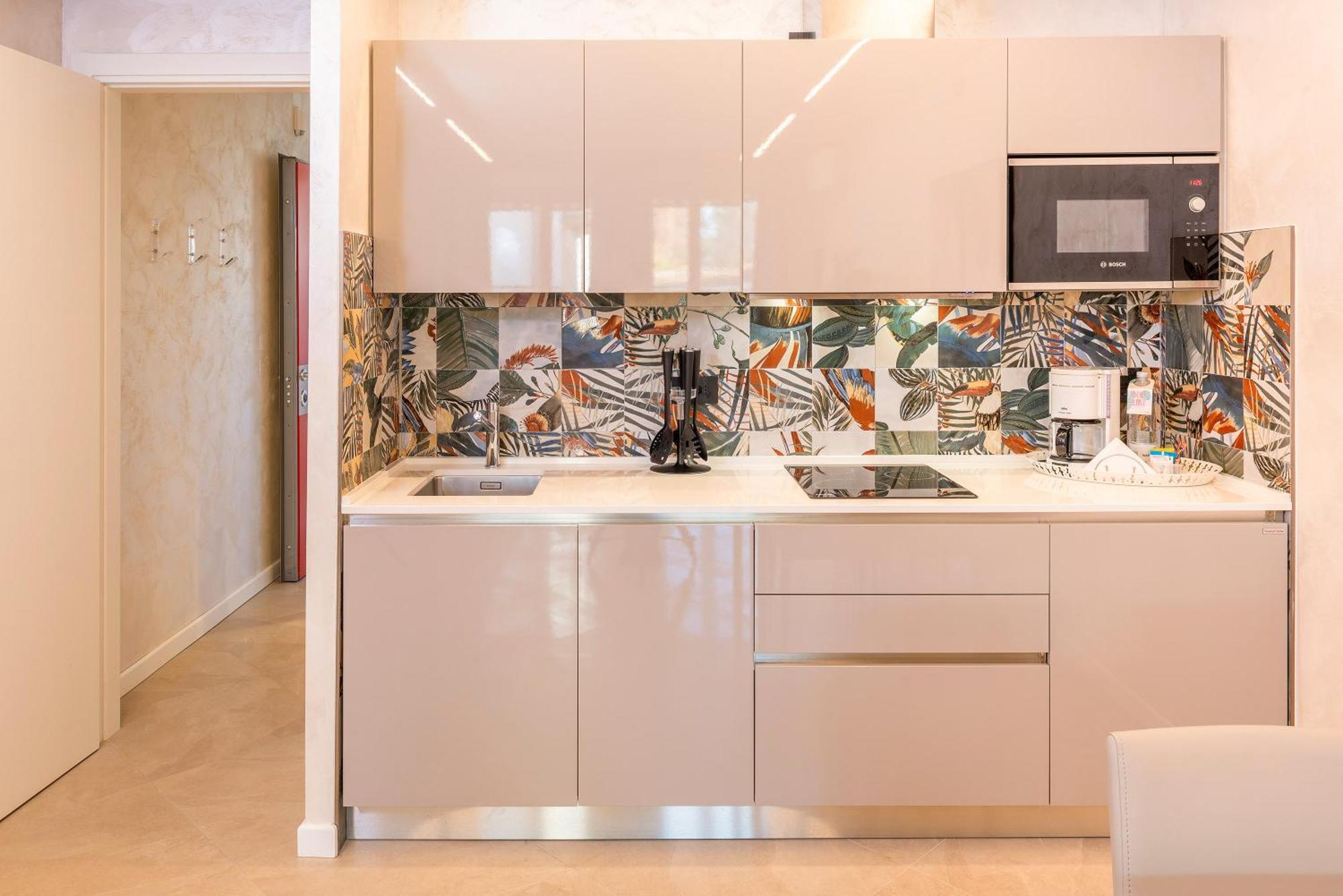 Superior One-Bedroom Apartment