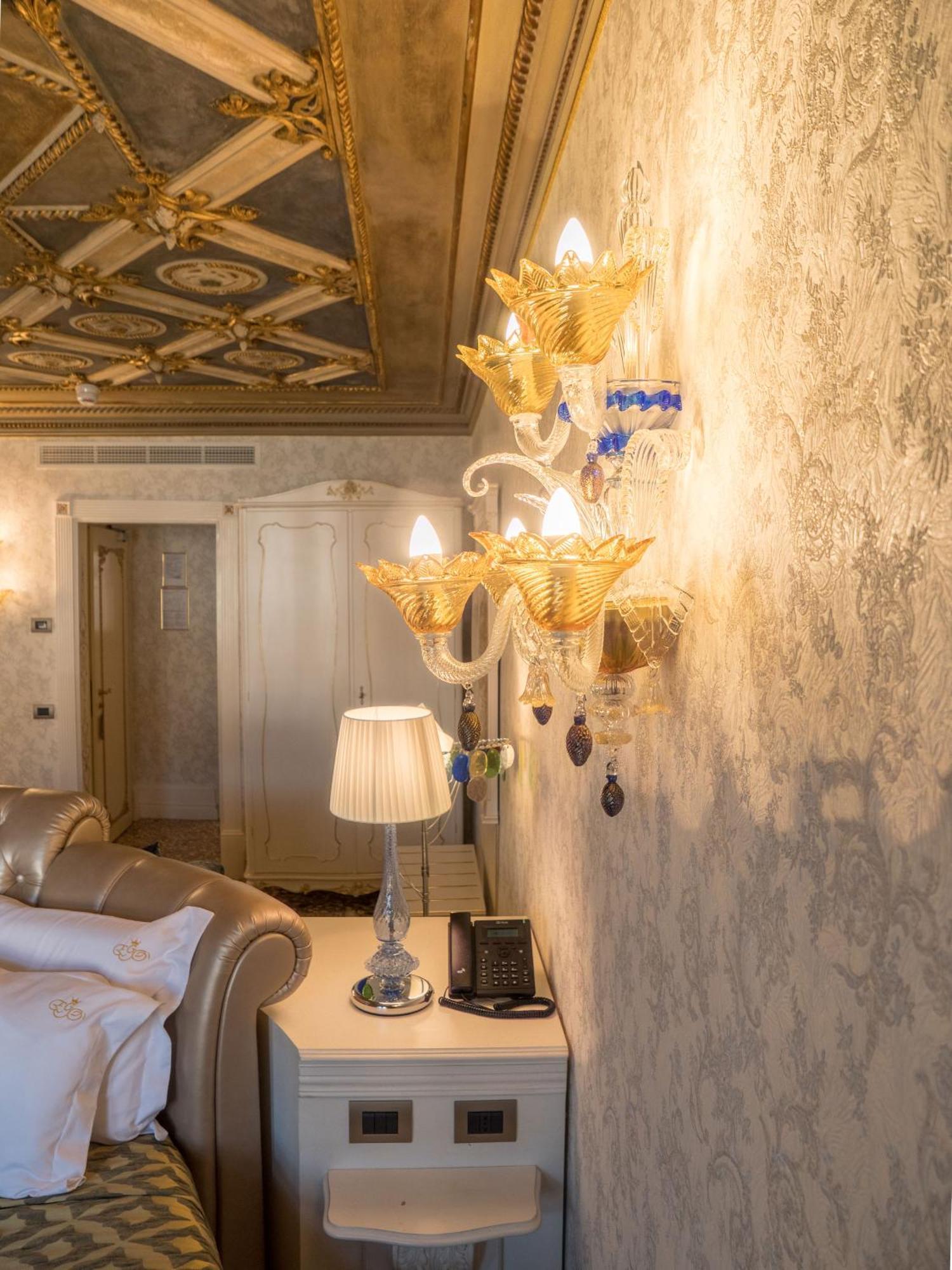 Junior Suite Grand Canal View