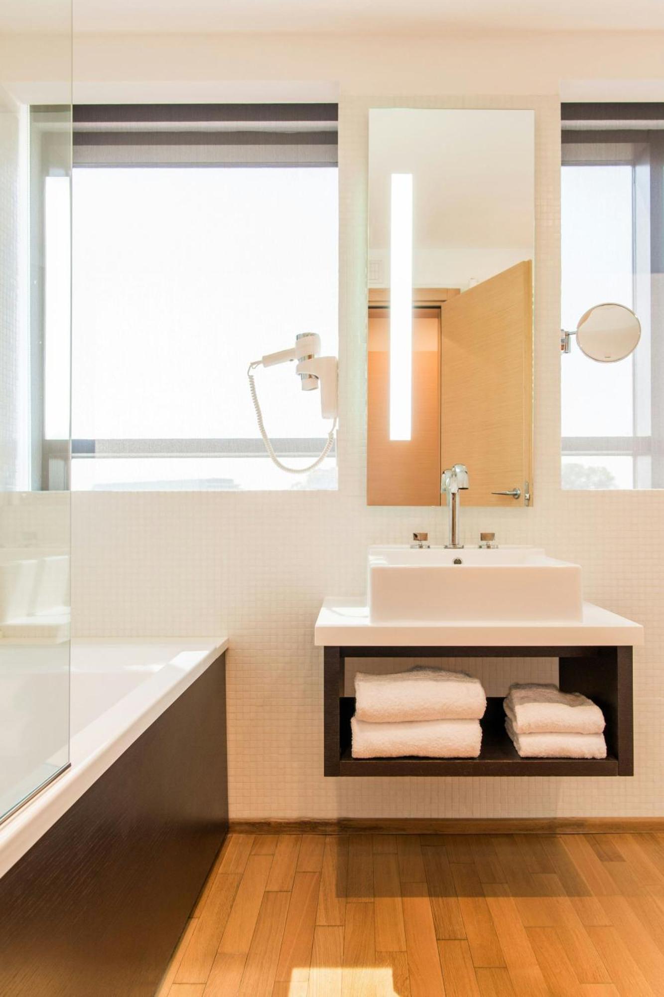 One-Bedroom Suite