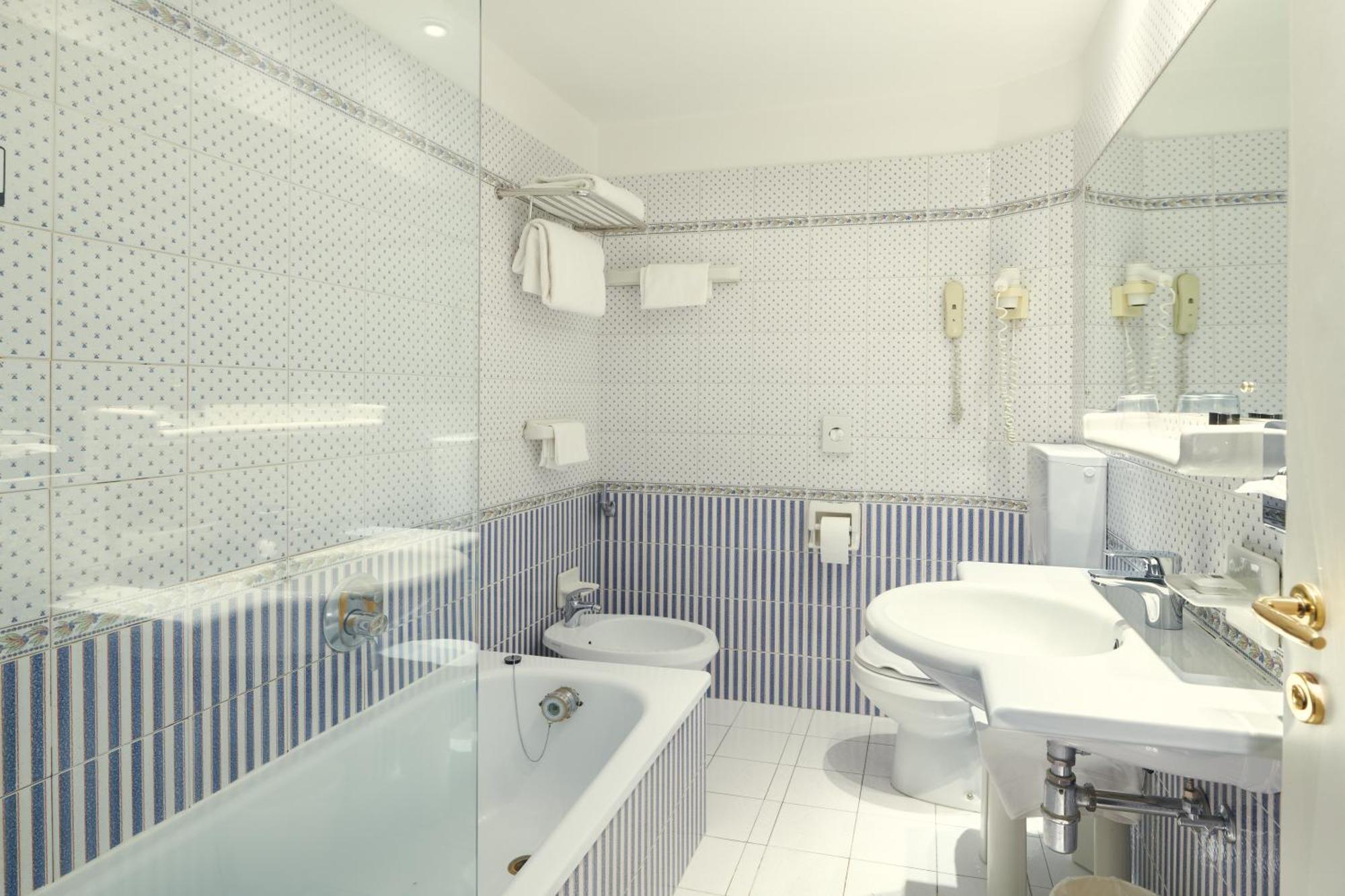 Classic Single Room