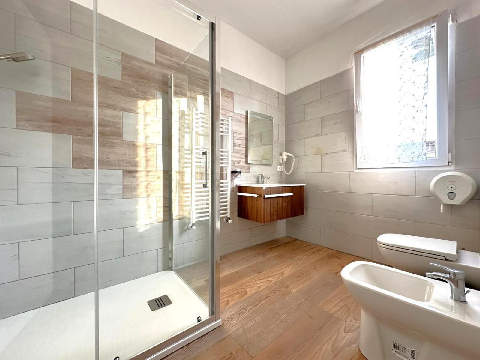 Triple Room Bathroom