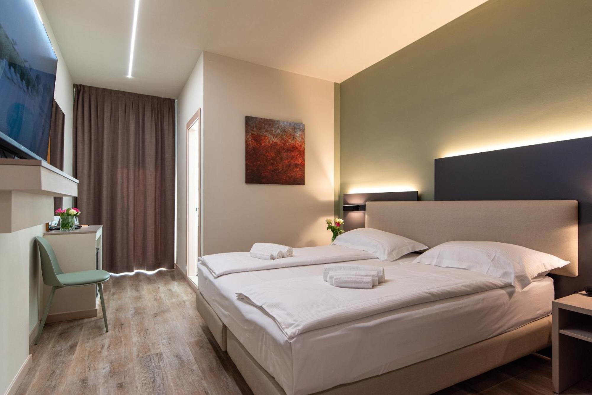 Doppelzimmer mit Balkon