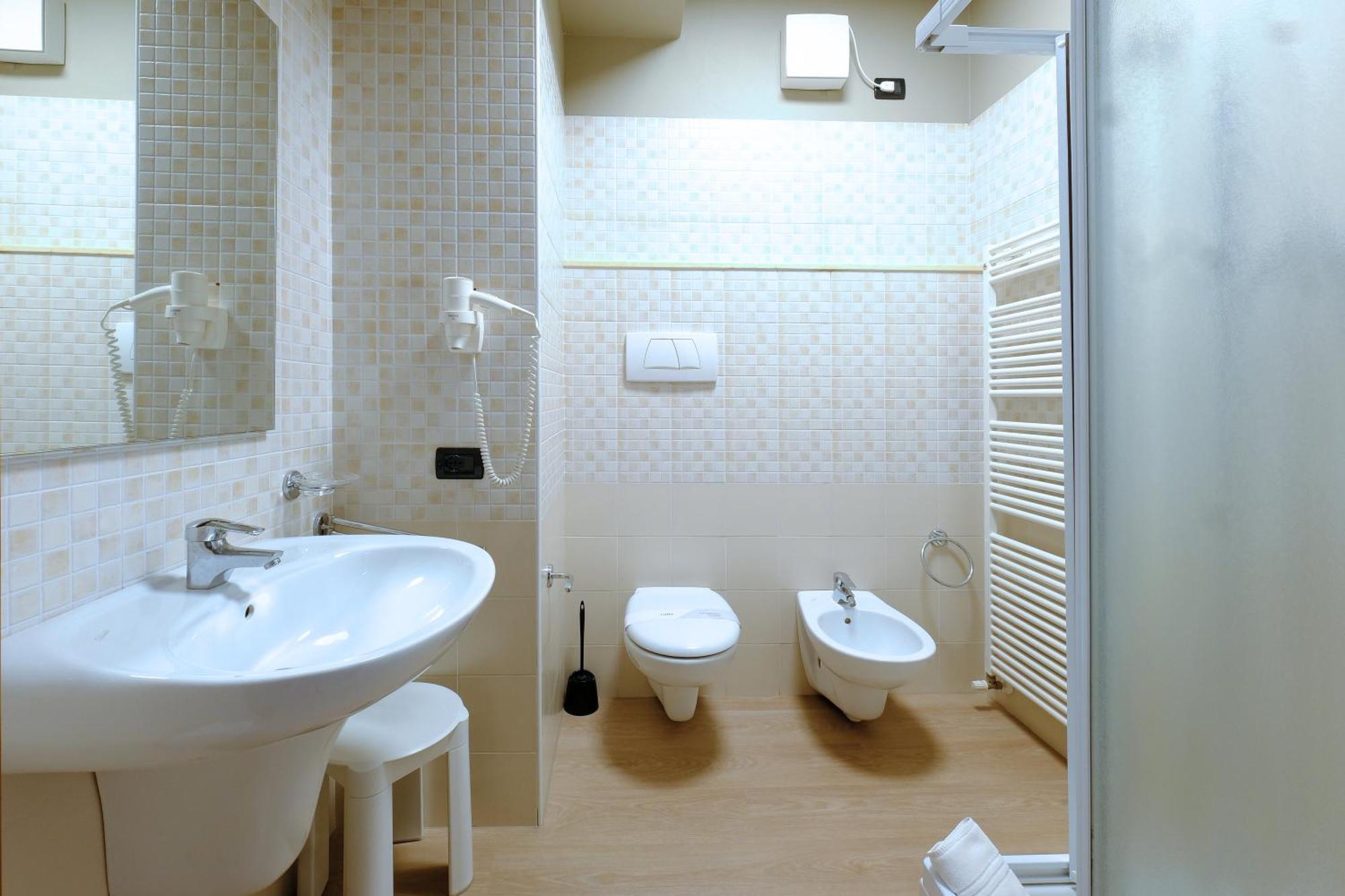 Single Room,1654281536:JPEG