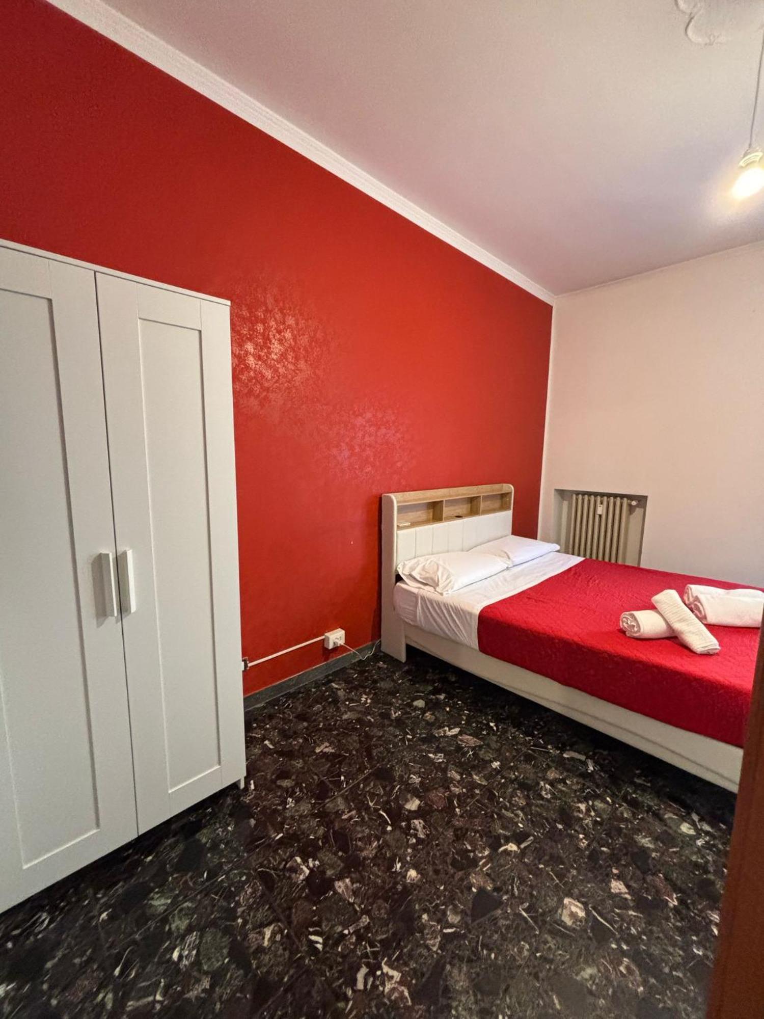 Two-Bedroom Apartment with Balcony -  Separate Building - Via Poloni, 17