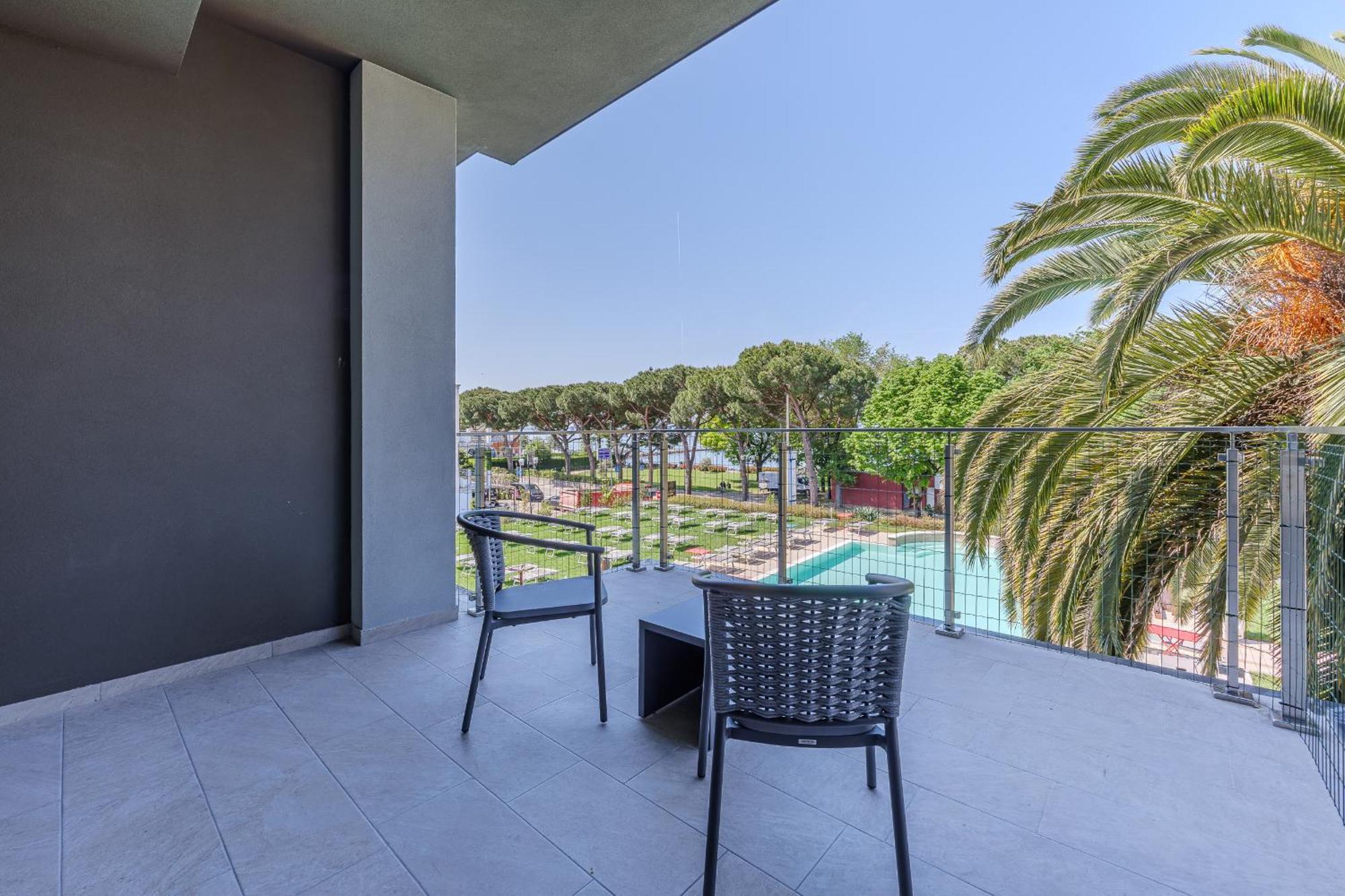 Panorama Double Room Lake View