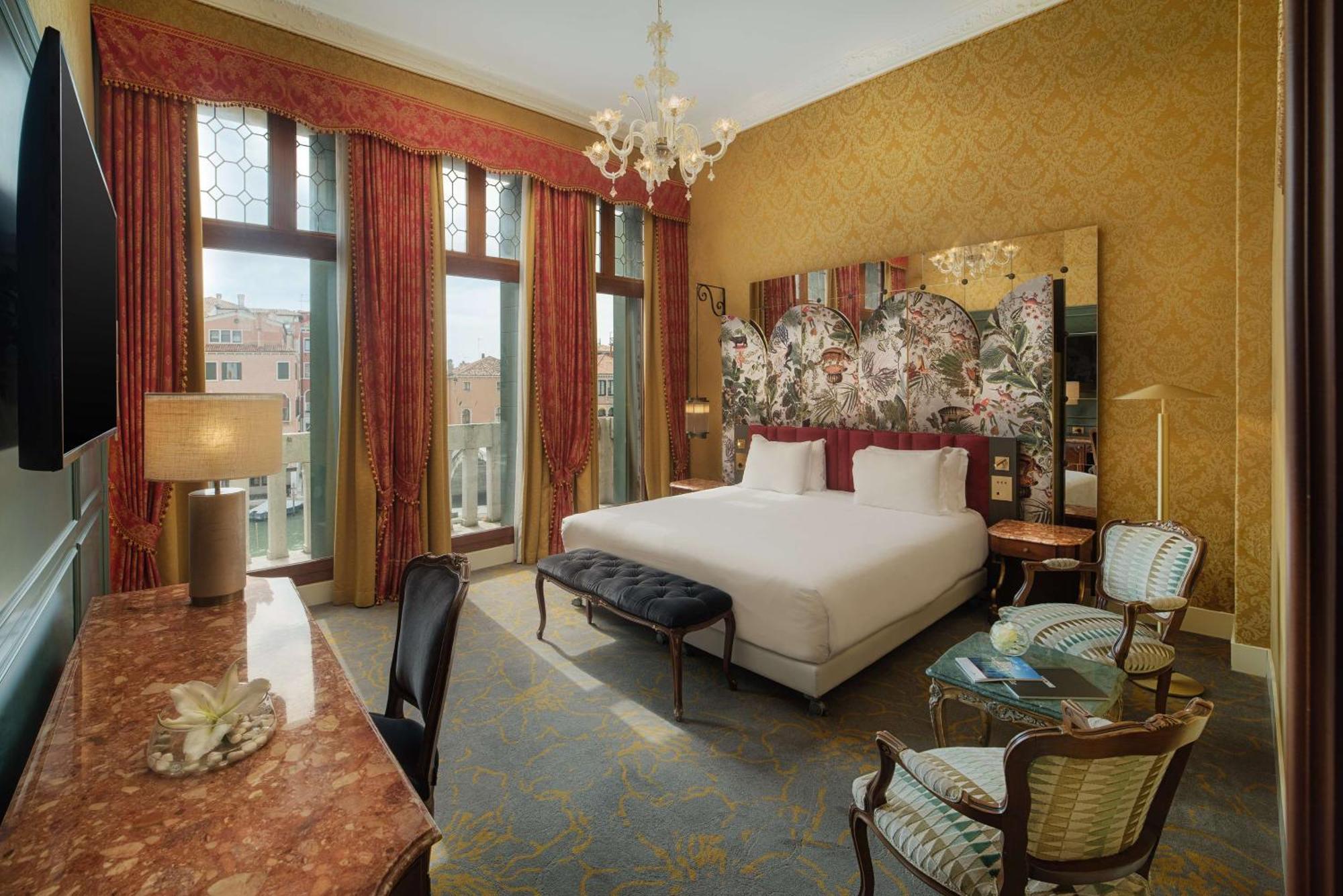 Premium Double or Twin Room Canal View