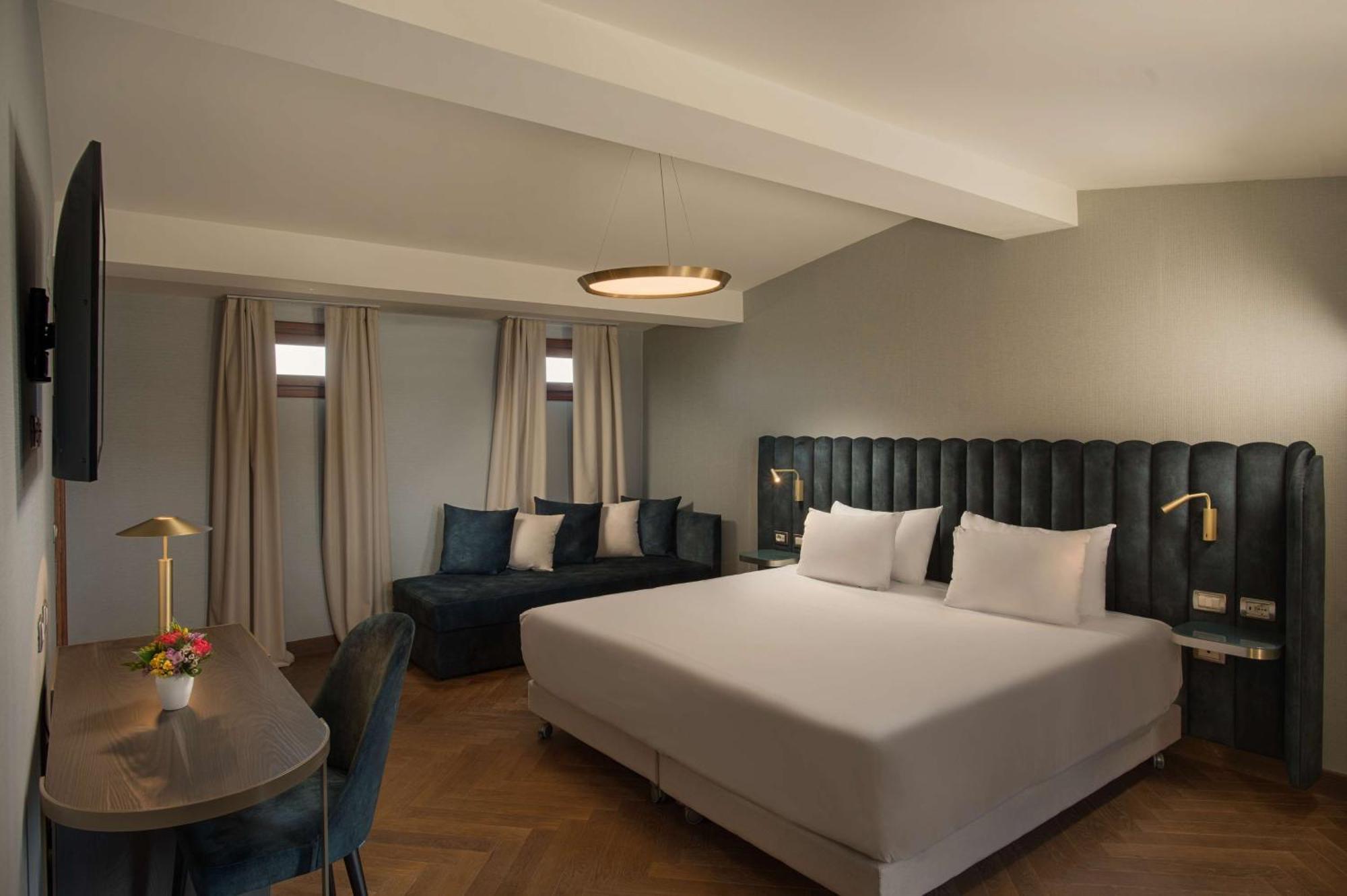 Superior Twin Room View