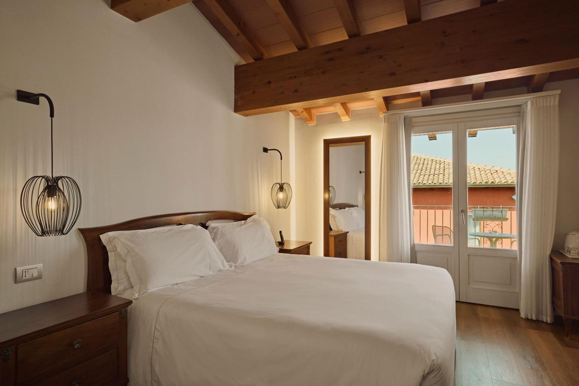 Deluxe Double Room Balcony