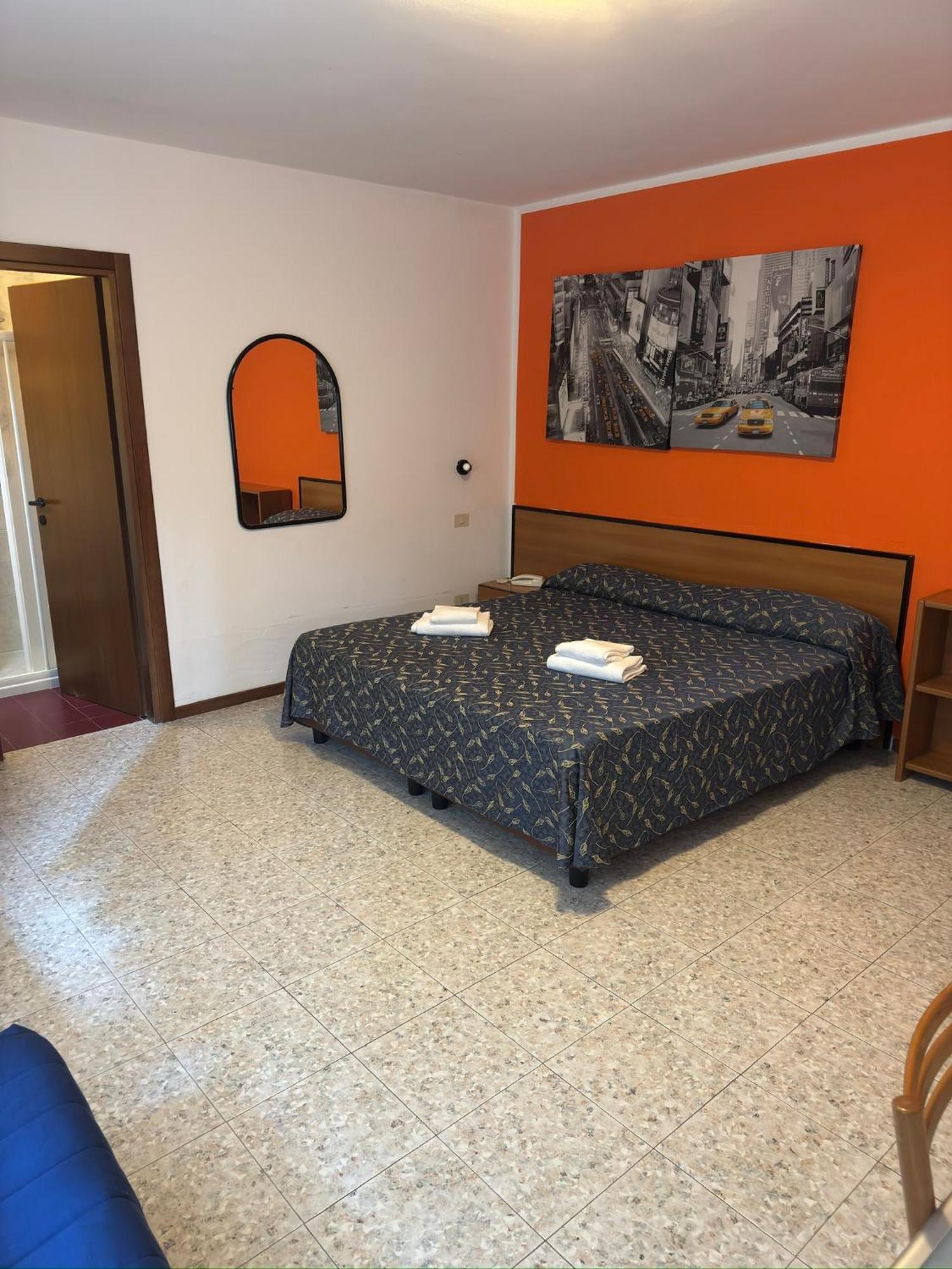 Economy Double Room