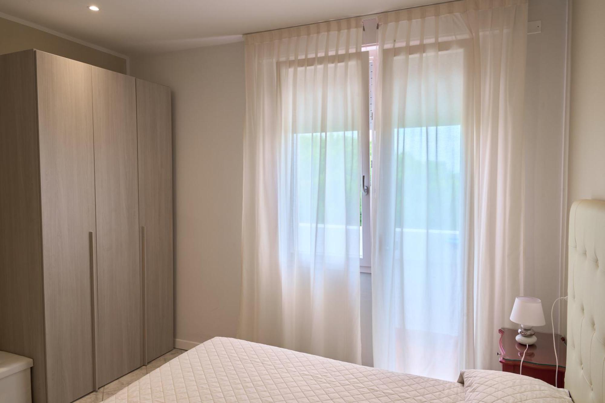 Double or Twin Room Side Sea View
