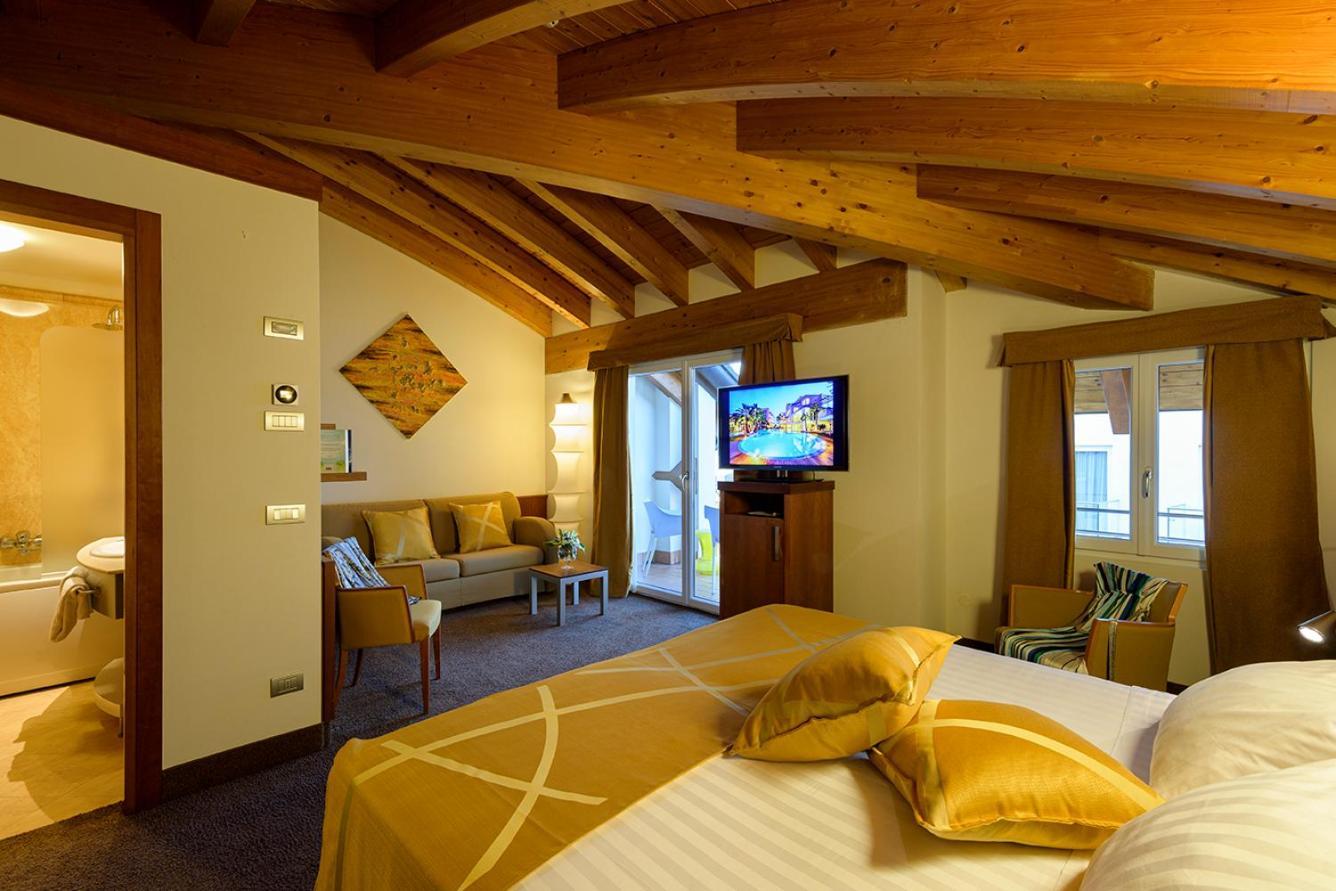 Elegance Double Room