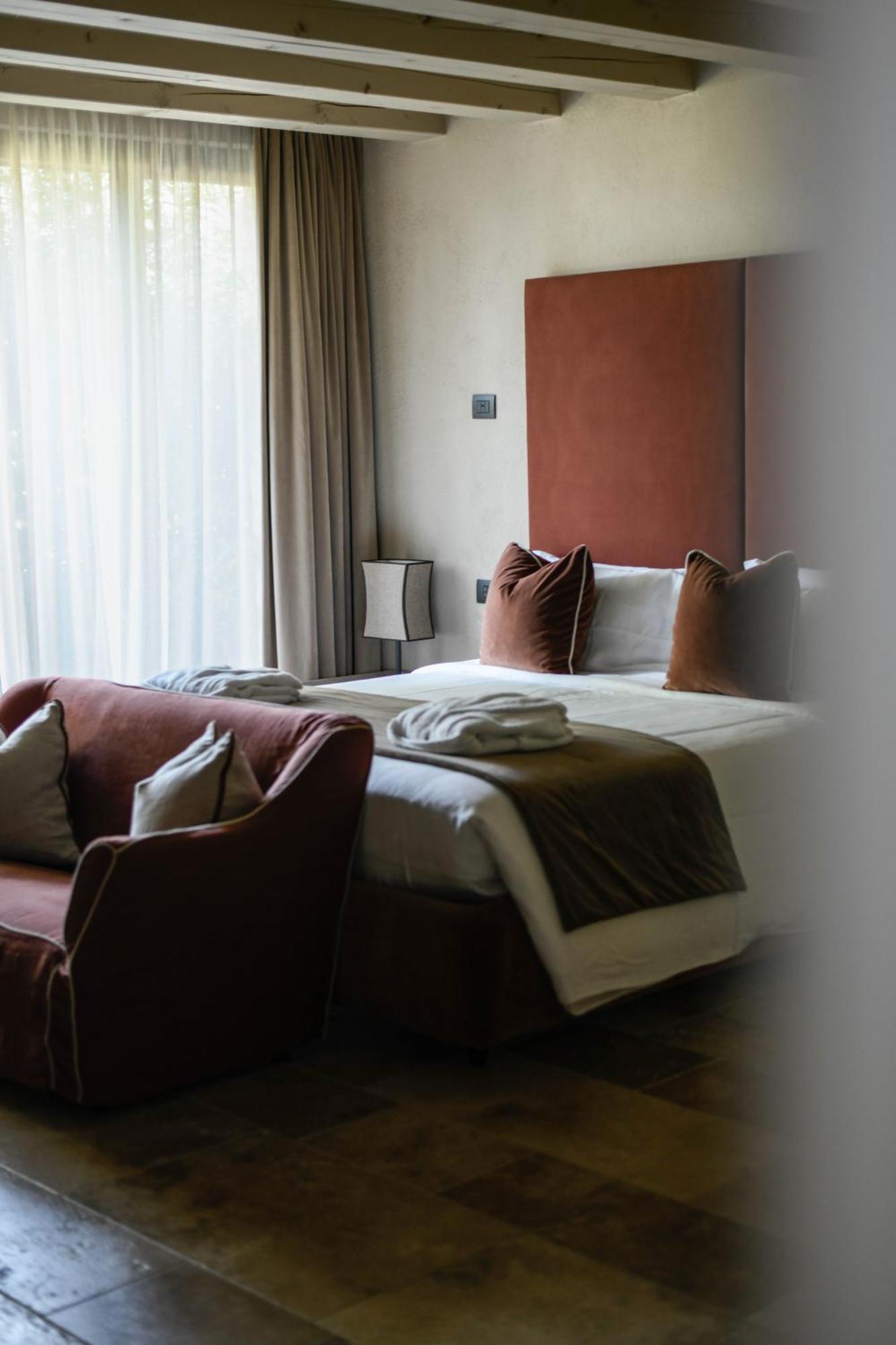 Prestige Room