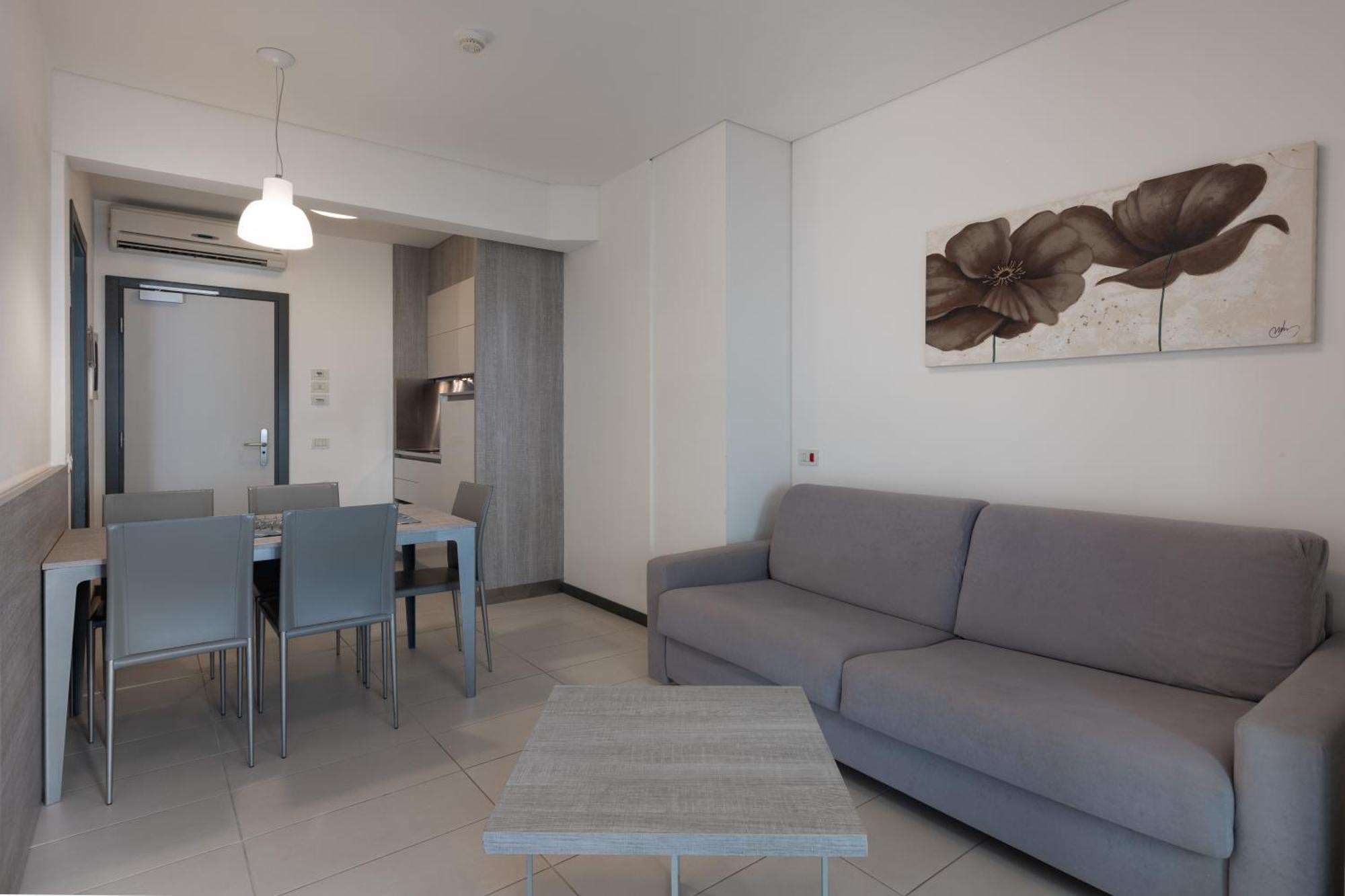 One-Bedroom Apartment