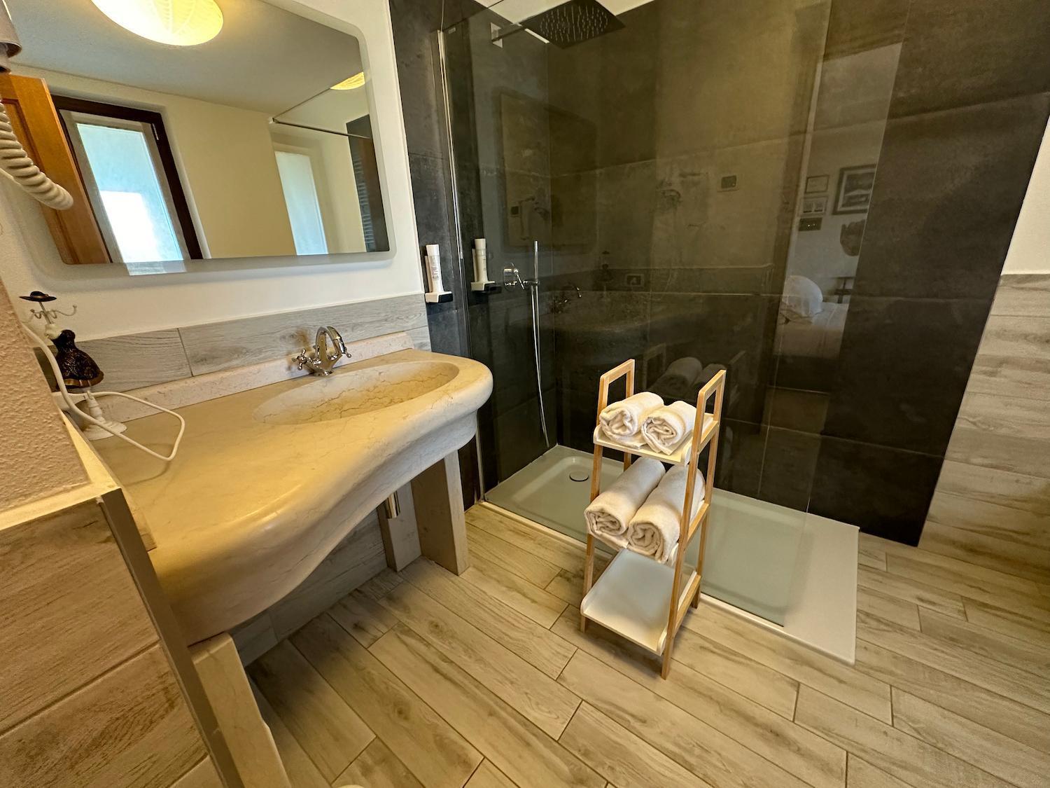 Superior Zimmer mit Kingsize-Bett
