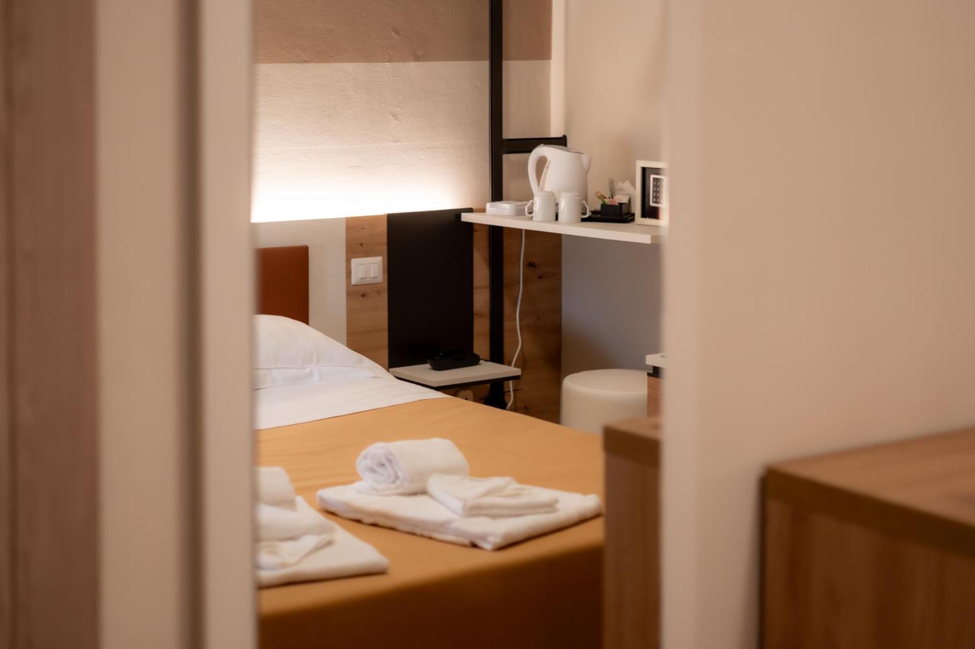 Standard Single Room