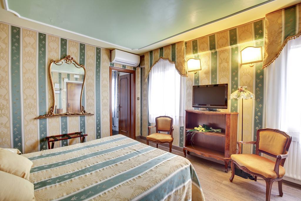 Double Room Canal View
