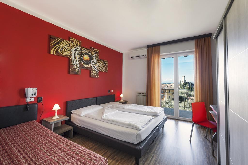 Triple Room with Lake View - Upper Floor