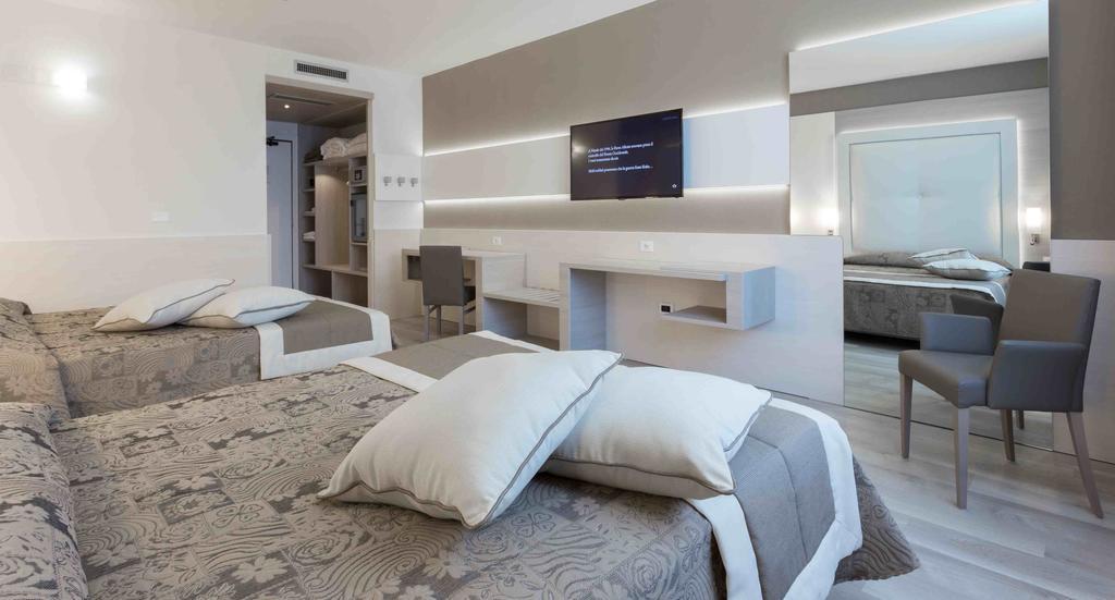 Superior Quadruple Room