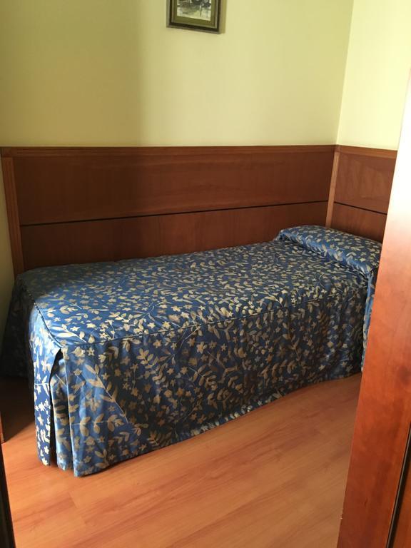 Single Room,1021803481:JPEG