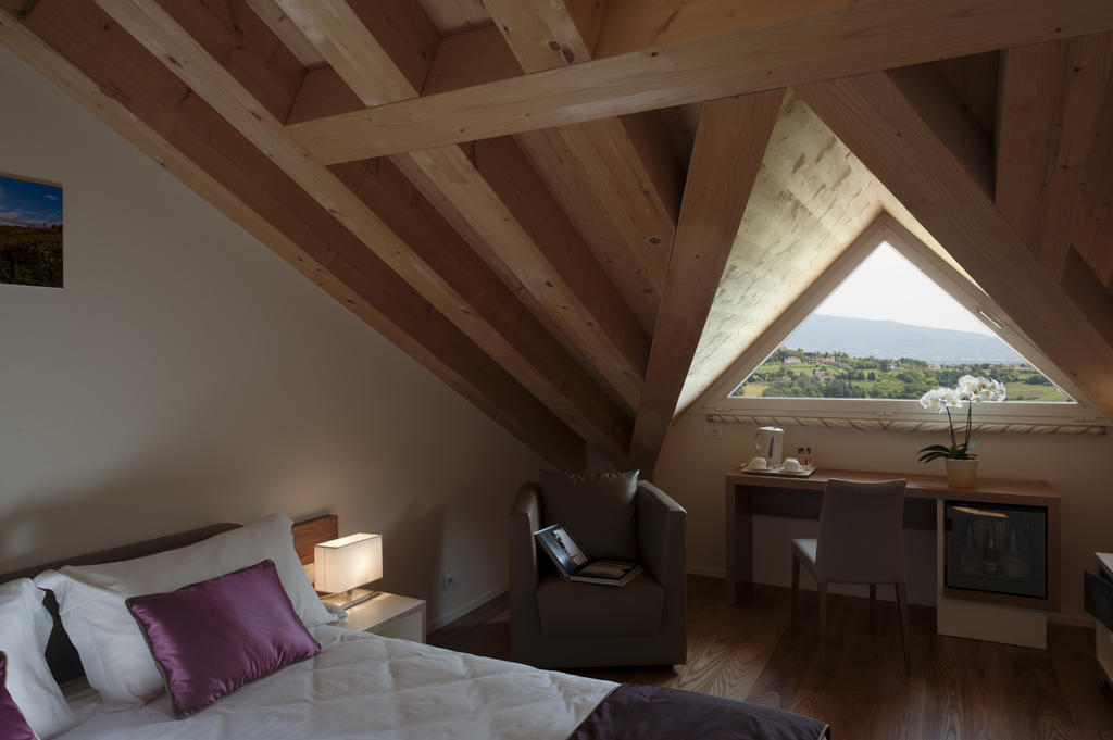 Double Room with View,258531653:JPEG