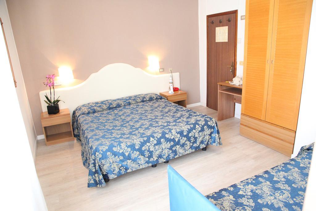 Chambre Triple Économique