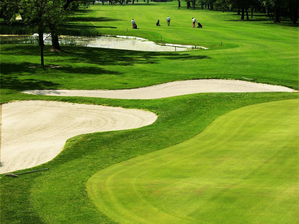 Classic Double or Twin Room Golf Course Access,1433339911:JPEG
