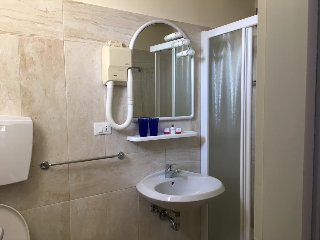 Habitación Triple con balcón