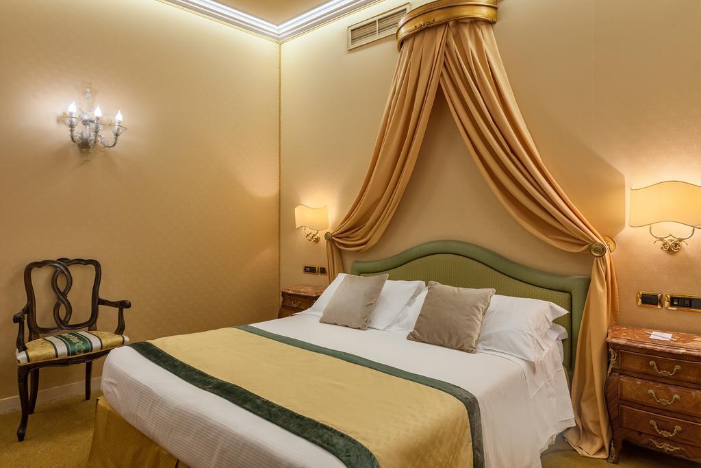Classic Double or Twin Room