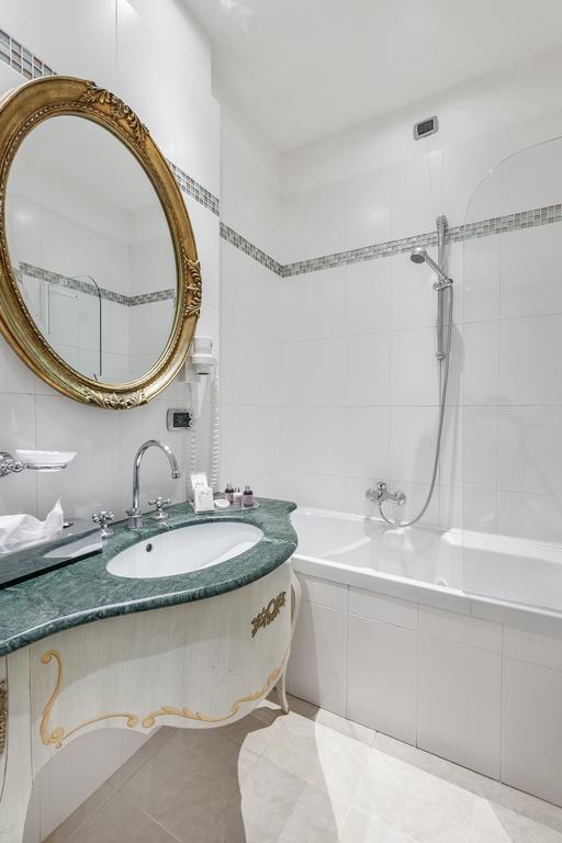 Classic Double or Twin Room
