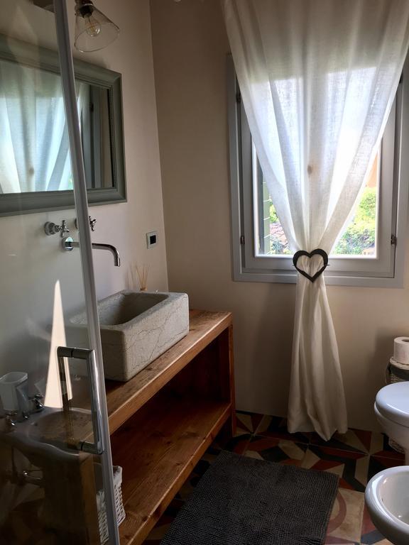 Camera Matrimoniale Deluxe (2 Adulti + 1 Bambino)