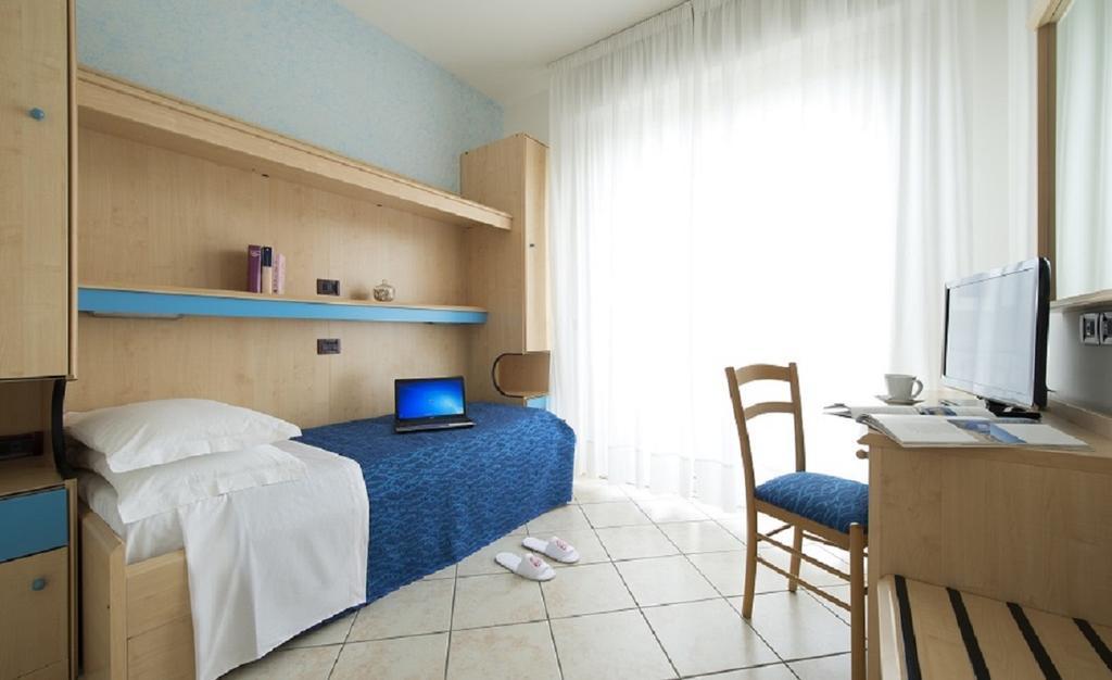 Single Room with Balcony