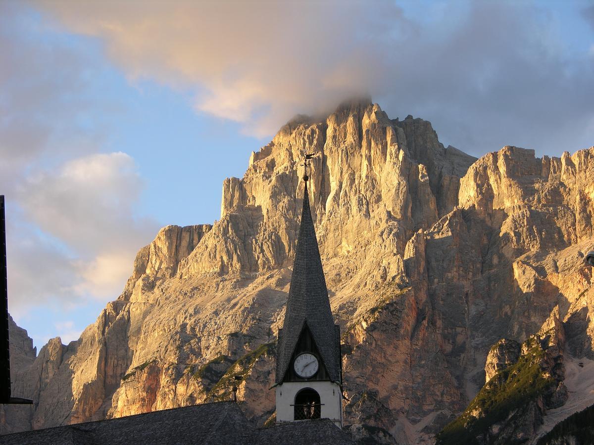 Camera Familiare con 1 Letto Matrimoniale e 1 Letto a Castello, Vista sulle Montagne e Doccia - Non Fumatori
