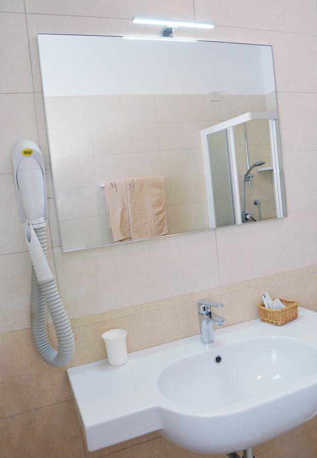 Triple Room with Sea View,637595700:JPEG