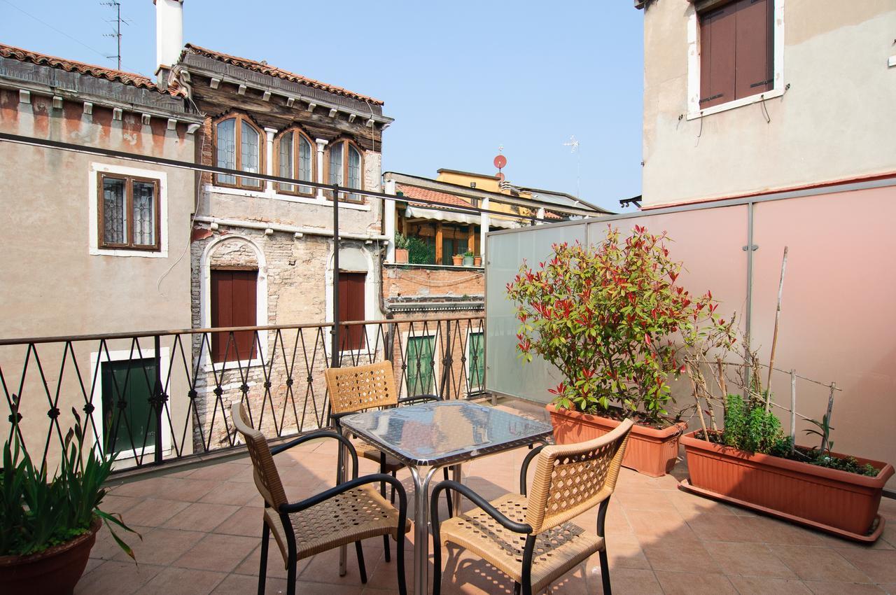 Comfort Double or Twin Room with Terrace